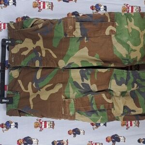 Vintage Army US Military woodland camo combat trousers BDU cargo Med pants